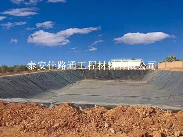 污水處理防滲膜鋪設節點處理技巧：確保水質安全的創新實踐